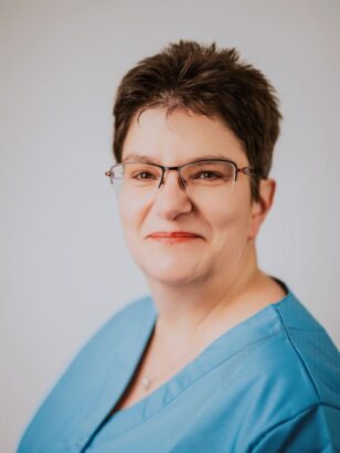 Frau Peggy Z. im Profil.